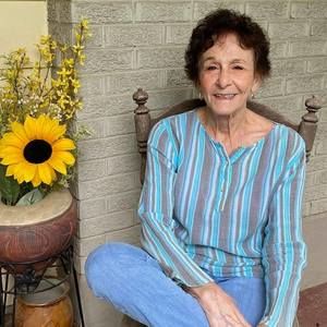 Meet your Posher, Nancy